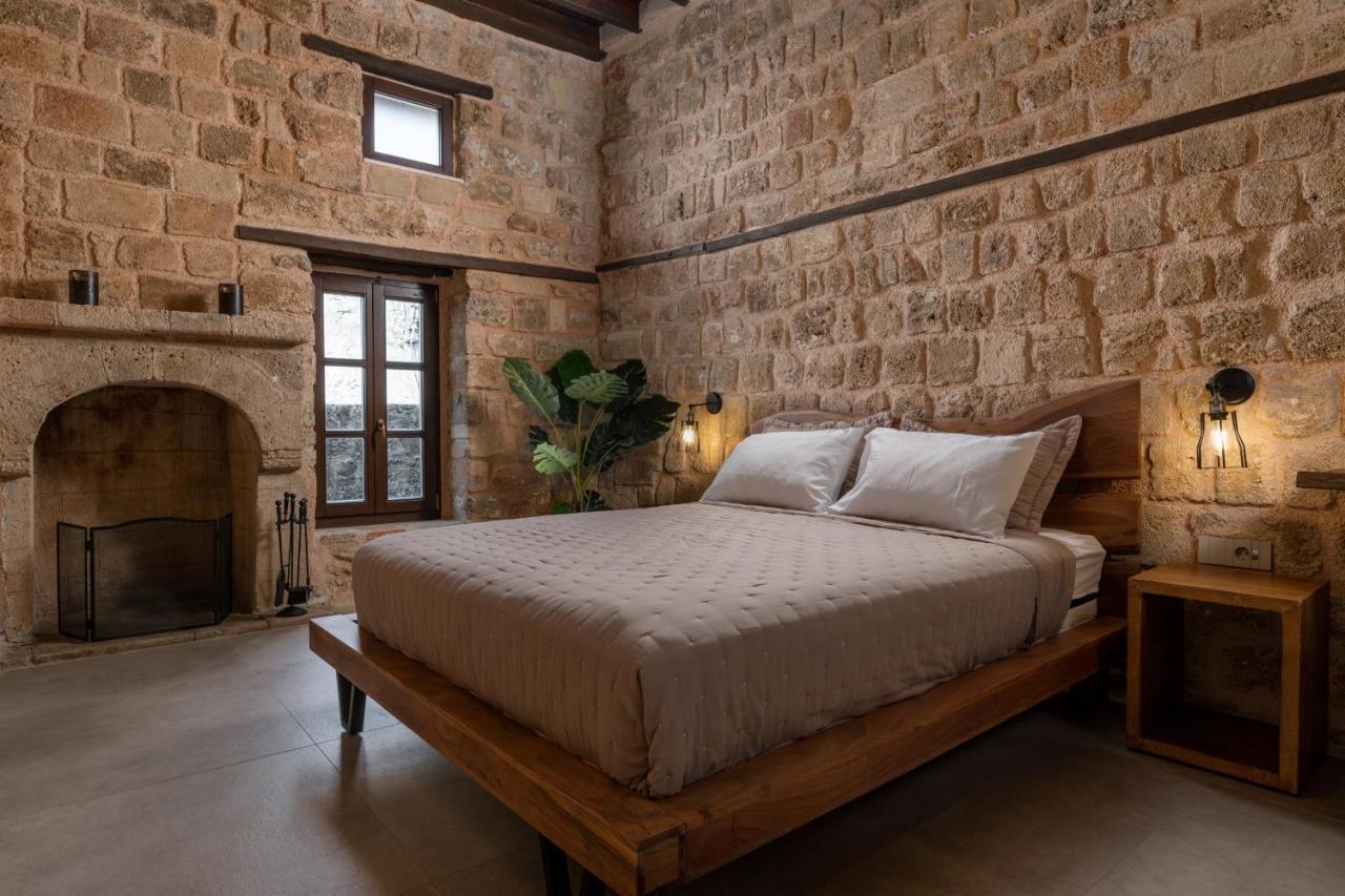 Ancient Knights Luxury Hotell