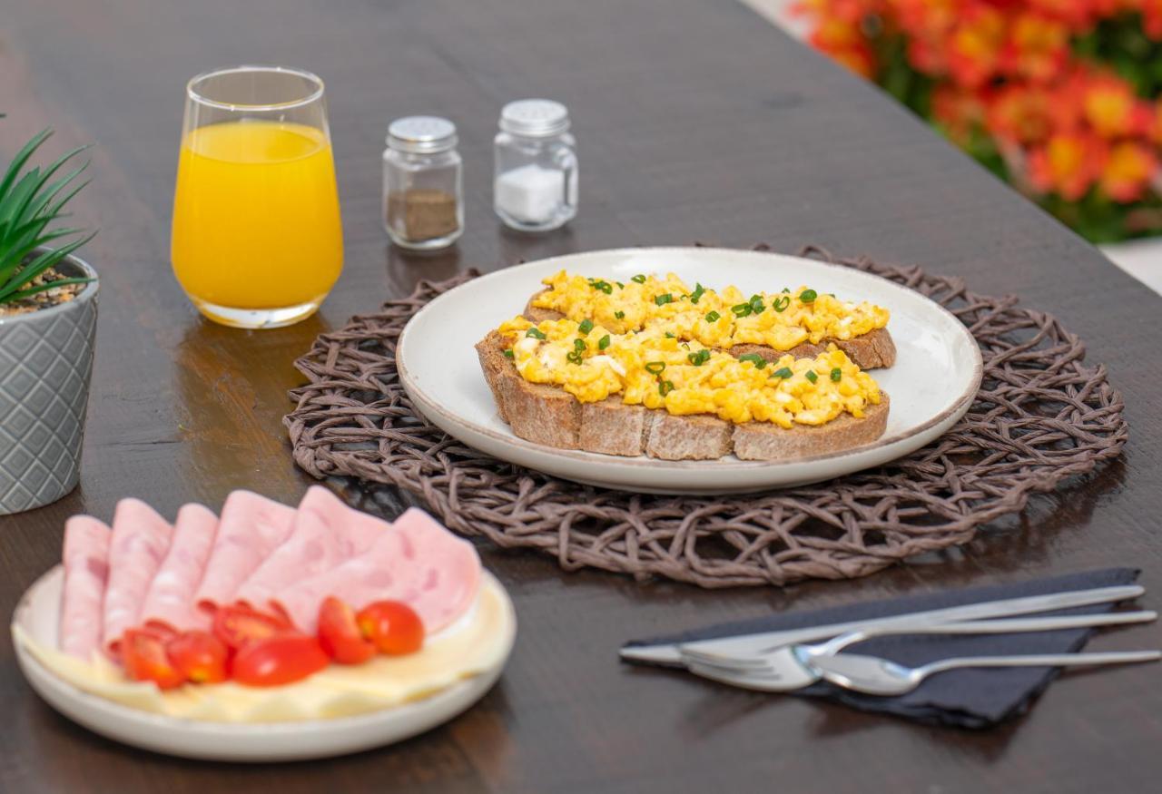 Ancient Knights Luxury Hotell