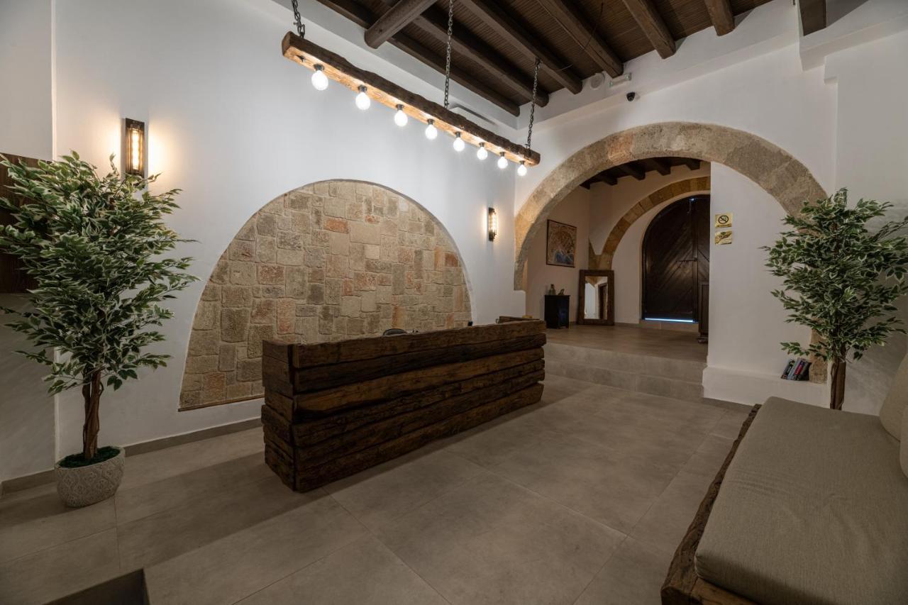 Hotel Ancient Knights Luxury *